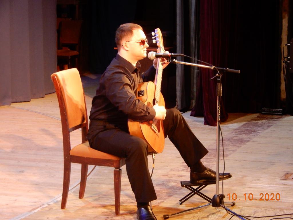 Максим Бондаренко дебютировал на сцене концертного зала СПб РО ВОС в рамках цикла «Будем знакомы»