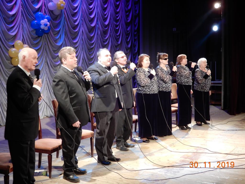 Вокальный коллектив под руководством Владимира Сапогова представил новую концертную программу