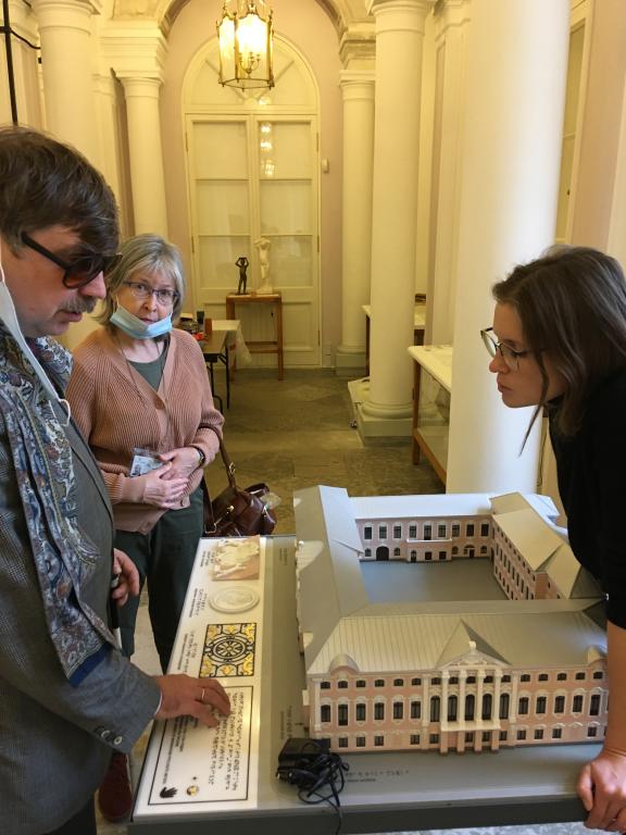 В рамках сотрудничества с Русским музеем в Тактильной галерее Строгановского дворца состоится мастер-класс по оригами