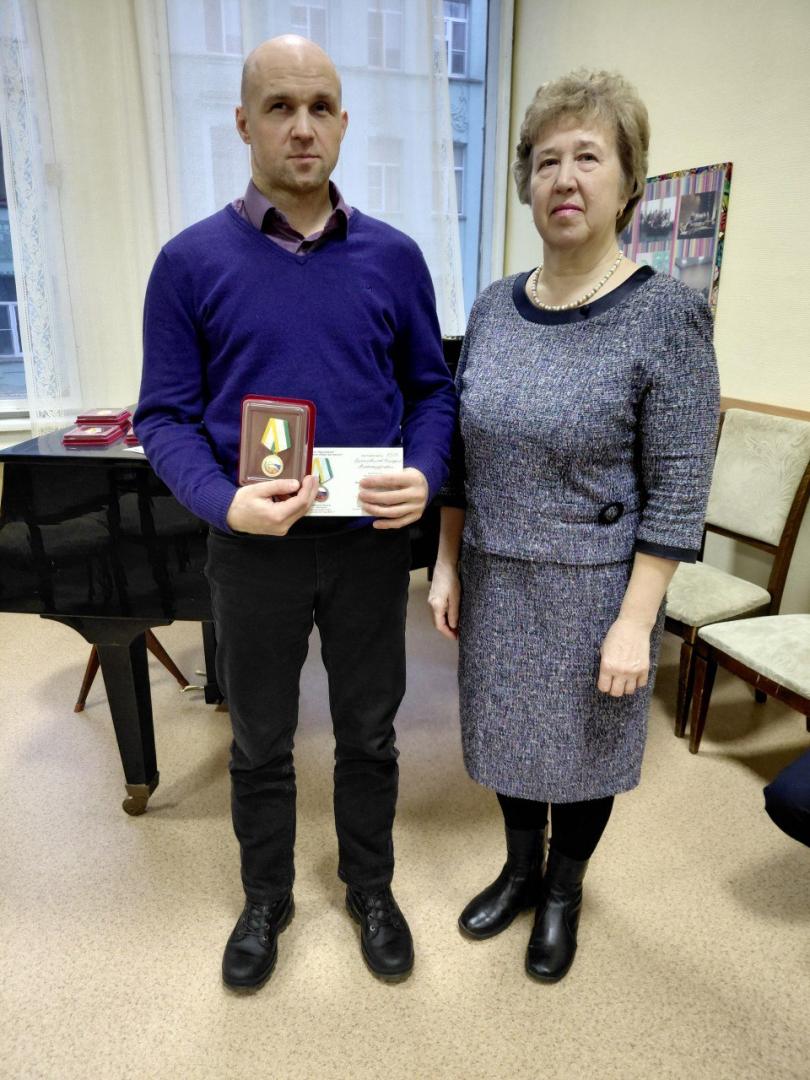 Сотрудникам ЦКСР вручили юбилейные медали к 100-летию ВОС Сотрудникам ЦКСР вручили юбилейные медали к 100-летию ВОС