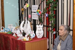 Выставка участников кружка оригами местной организации 'Купчино'