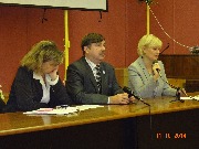 18 в президиуме Ефименко Колосов и преподаватель РГПУ Герцена Мамедова
